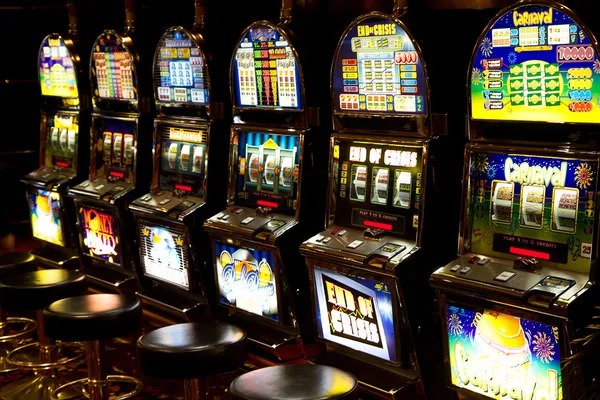 pakong86 platform dashboard showing football, live-dealer, and slot games